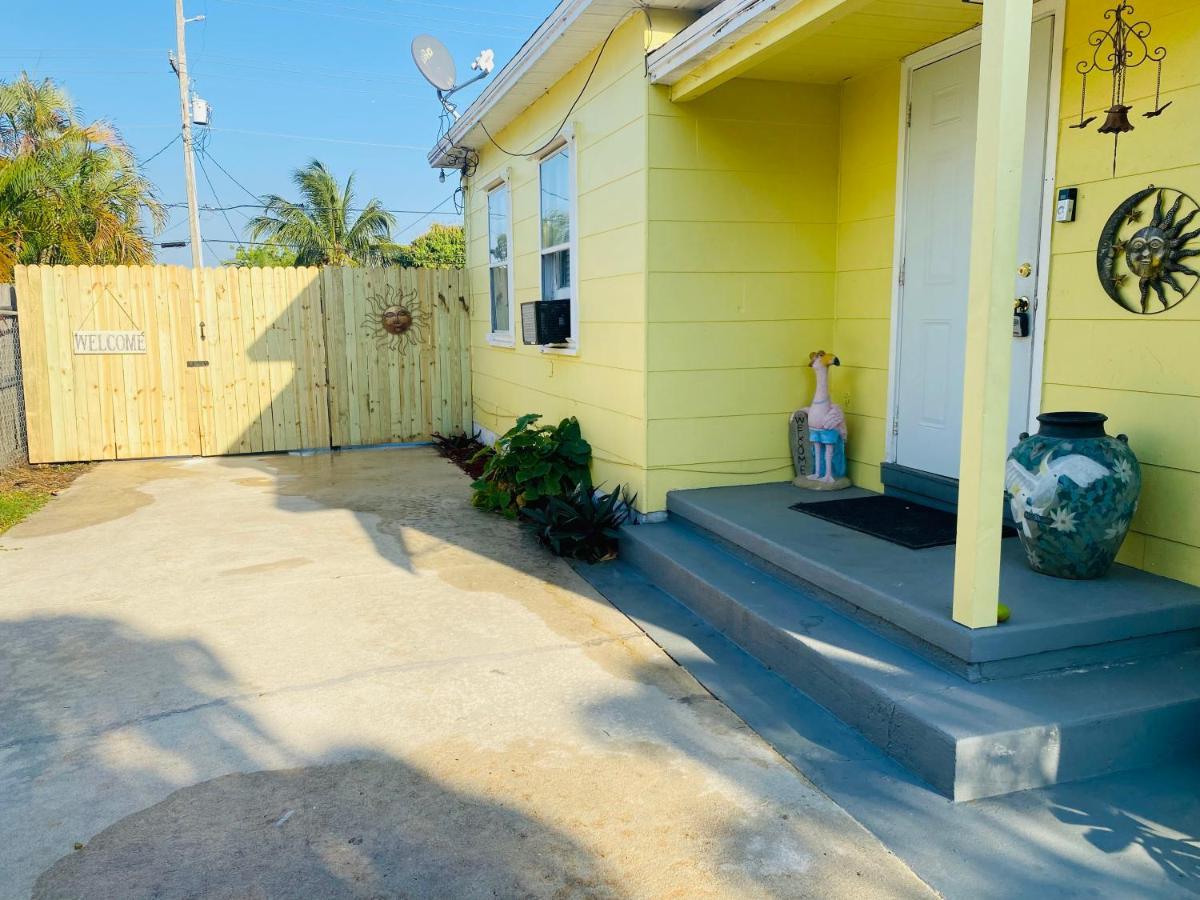 5 Min To Beach Large Living Room Fenced Backyard Bbq Firepit Driveway Boat Parking 레이크워쓰 외부 사진