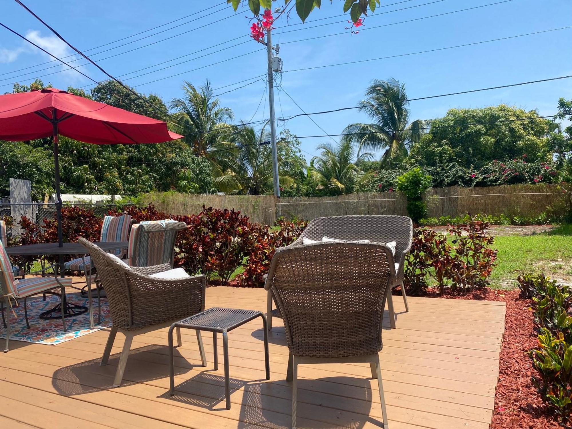 5 Min To Beach Large Living Room Fenced Backyard Bbq Firepit Driveway Boat Parking 레이크워쓰 외부 사진
